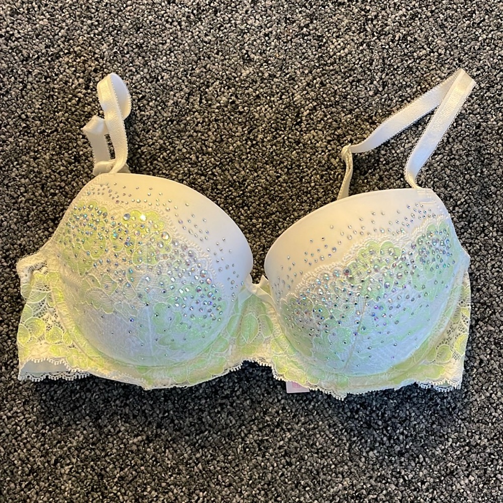 VS Dream Angels Lined Demi Bra